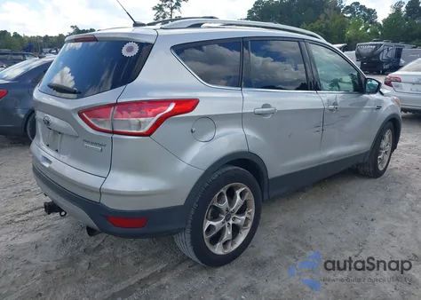 2013 Ford Escape Titanium z USA, uszkodzony, nr VIN 1FMCU0J98DUB13249